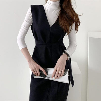 Sleeveless elegant V-neck woolen dress